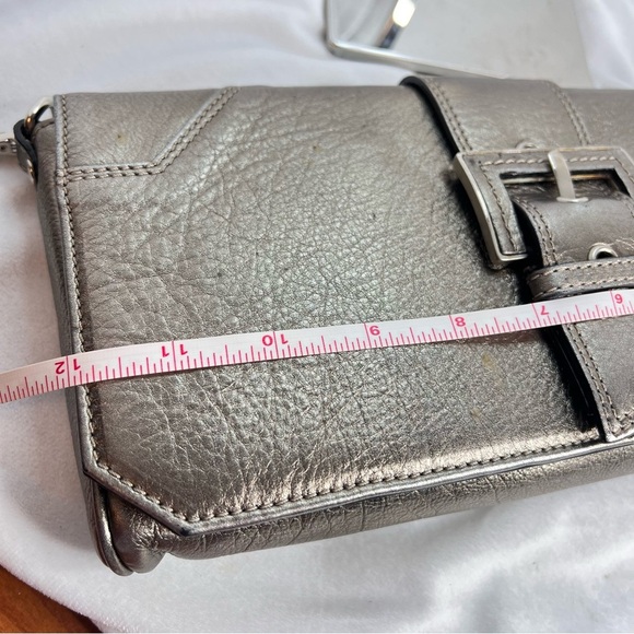 DONALD J PLINER Couture Sliver Foil Clutch / Wristlet - Picture 15 of 16